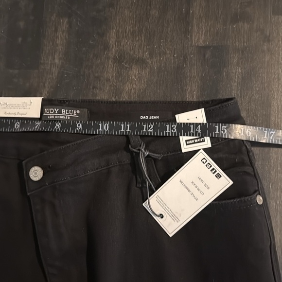 Judy Blue Black Dad Jean Straight Leg Crossover Waist Size 13/31 NWT - Picture 7 of 9